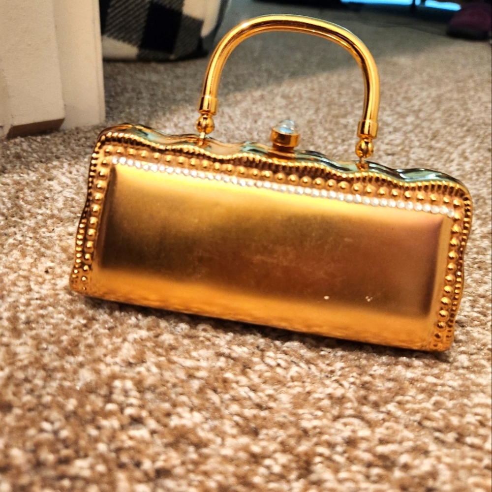 Vintage 1930s Gold Clutch with Rhinestone detailing and gold chain